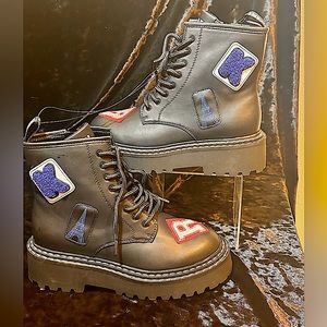 Karl Lagerfeld Paris Women Black Dixie Logo Zip Platform Boots Size 7.5